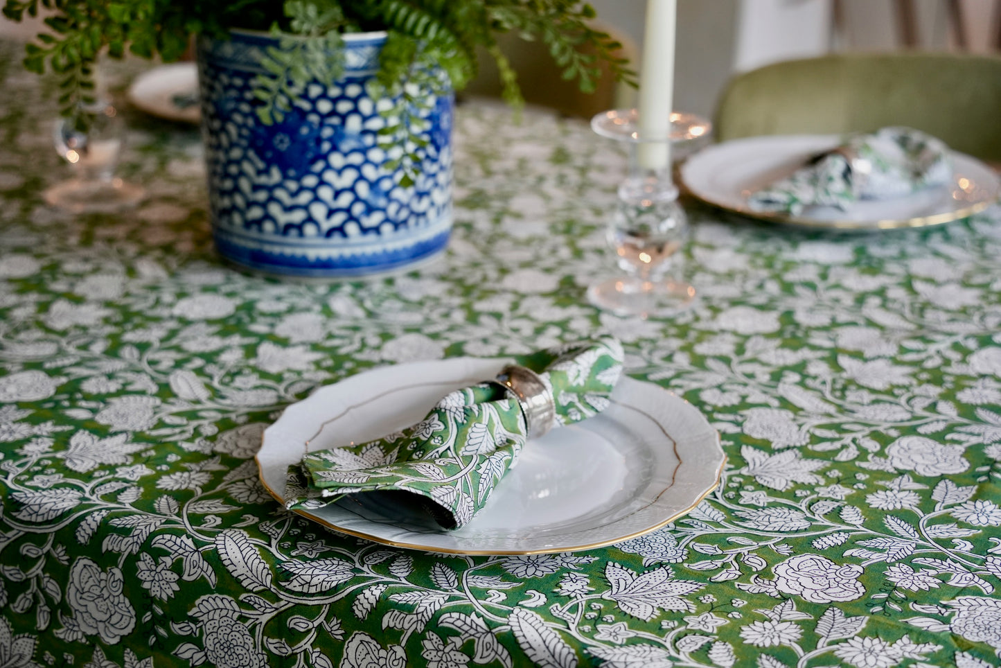Green Tablecloth & Napkin Set