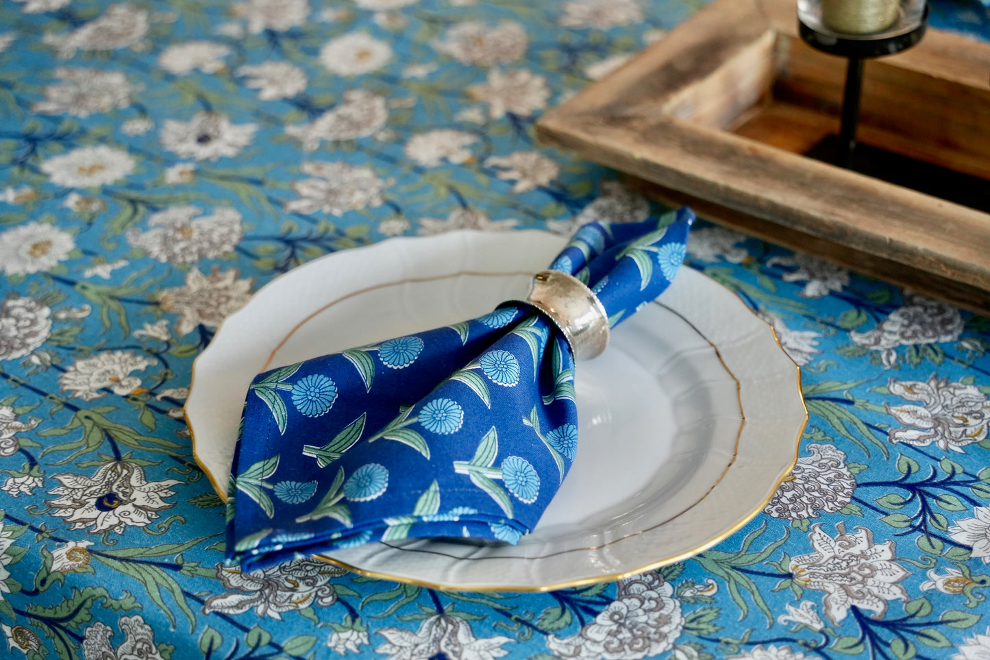 Blue Floral Tablecloth & Napkin Set