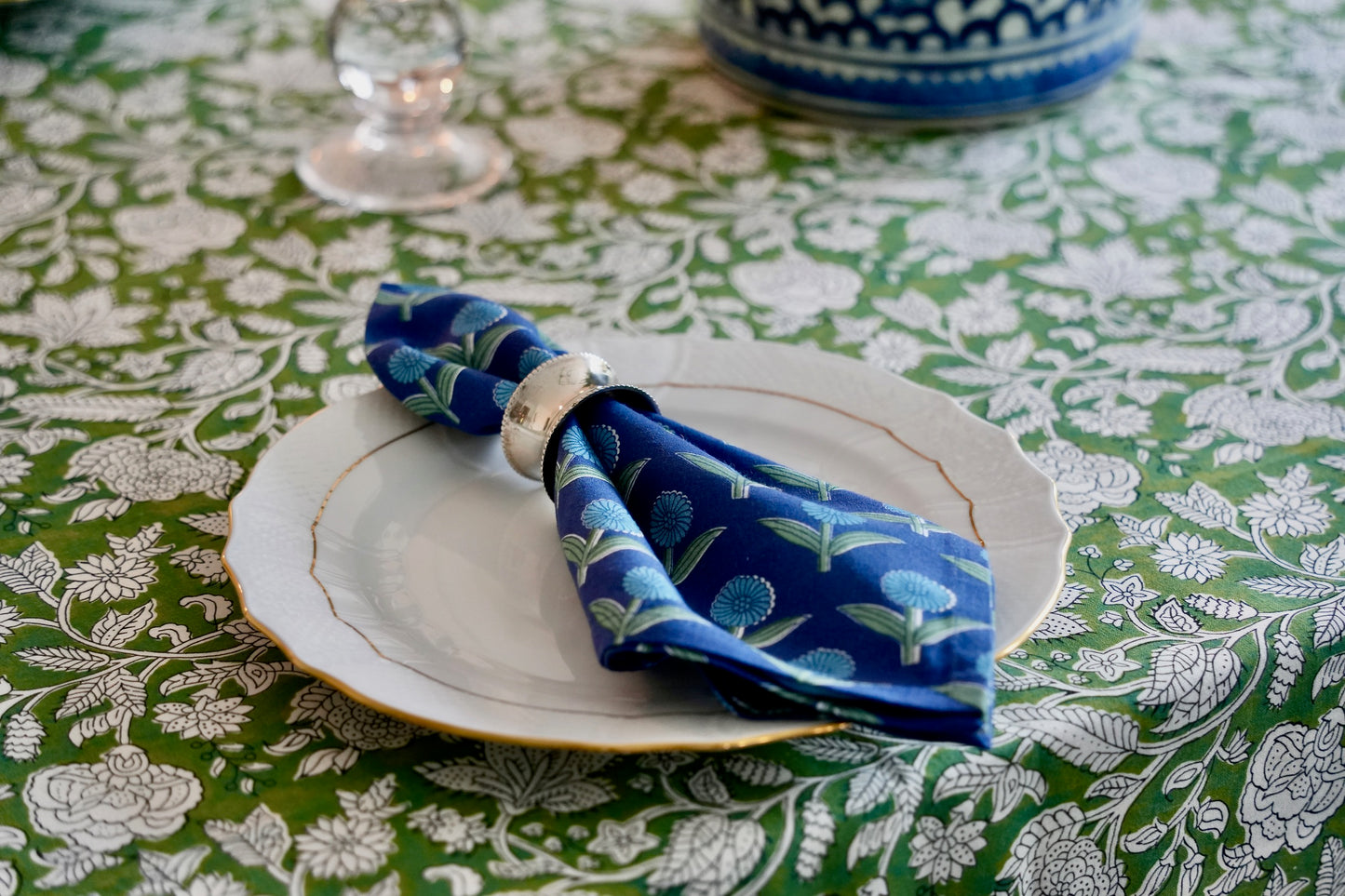 Green Tablecloth & Napkin Set
