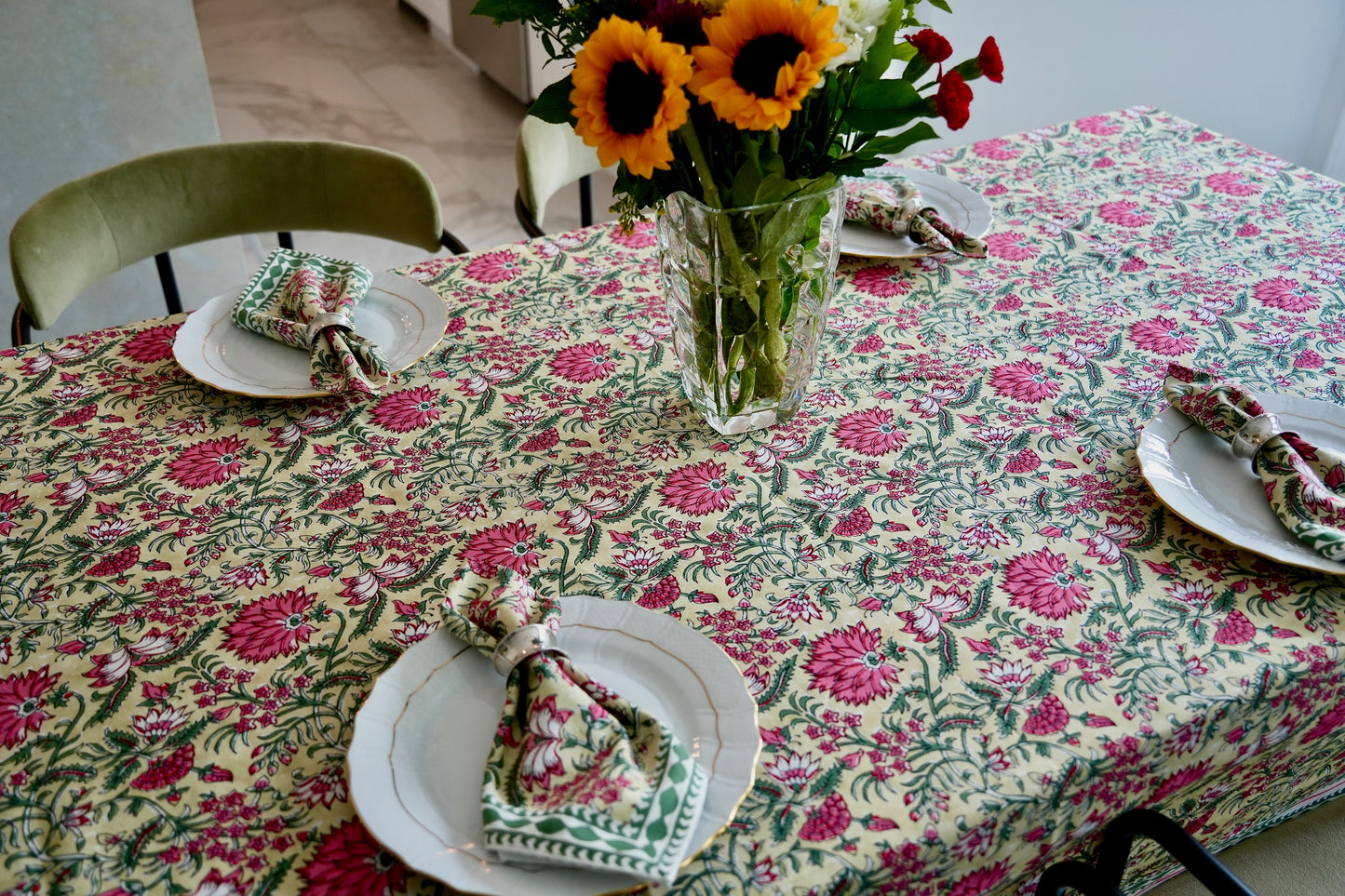 Green and Pink Tablecloth & Napkin Set