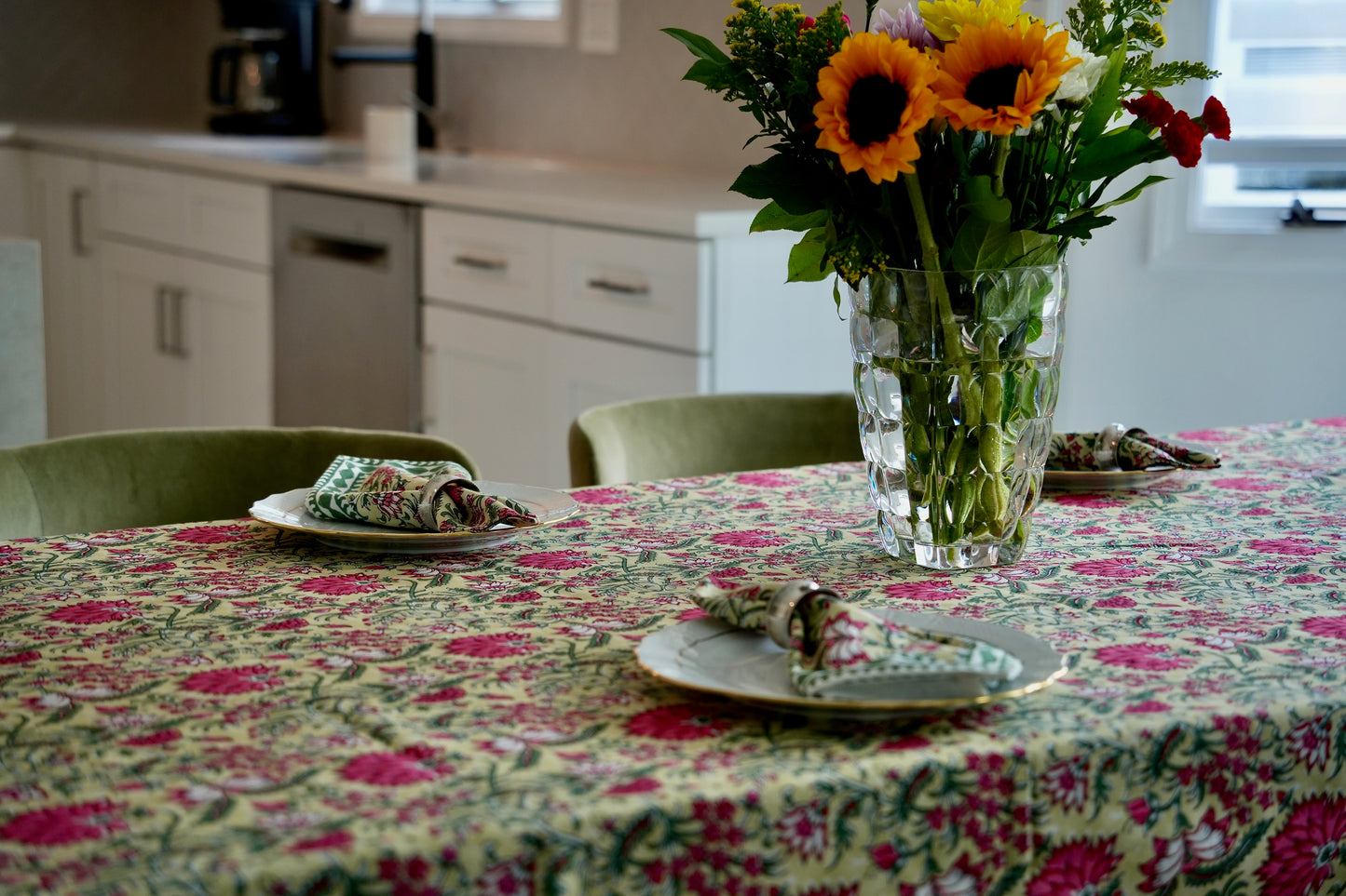 Green and Pink Tablecloth & Napkin Set