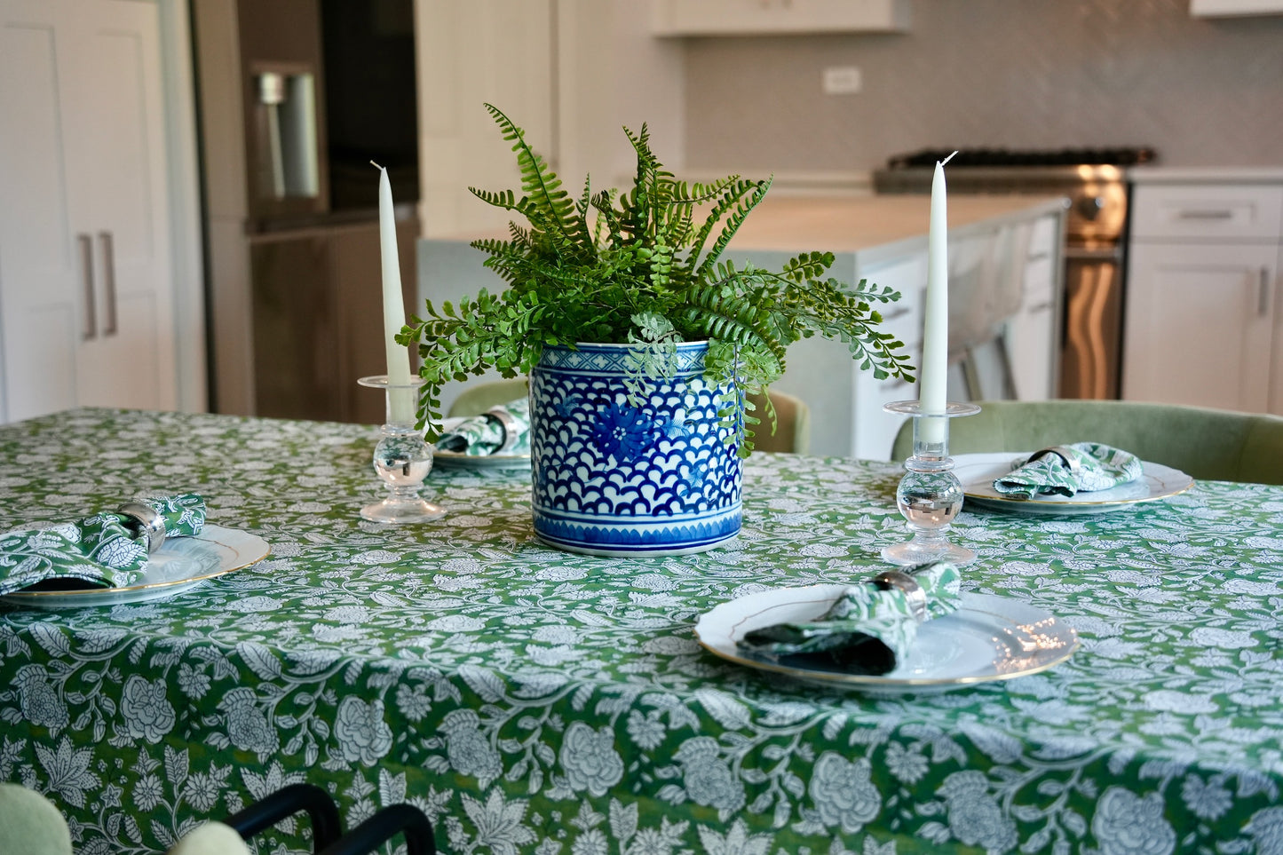 Green Tablecloth & Napkin Set