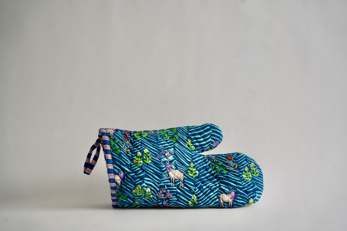 Goat Quilted Oven Mitt