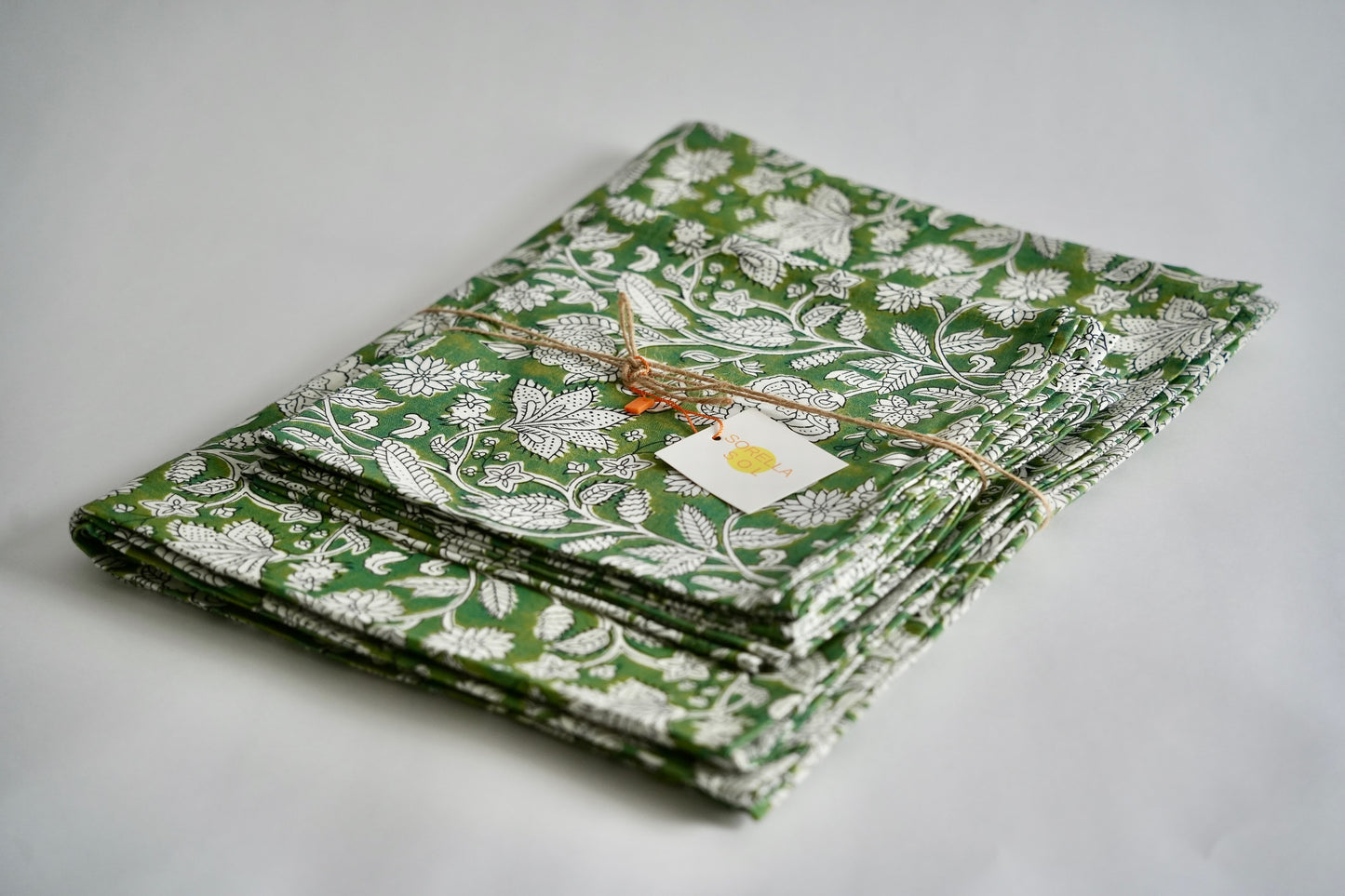 Green Tablecloth & Napkin Set