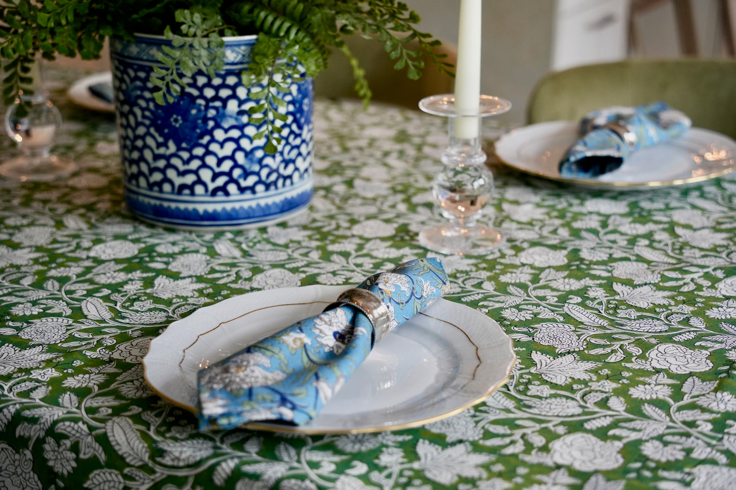 Green Tablecloth & Napkin Set