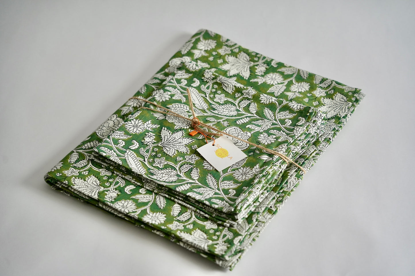 Green Tablecloth & Napkin Set