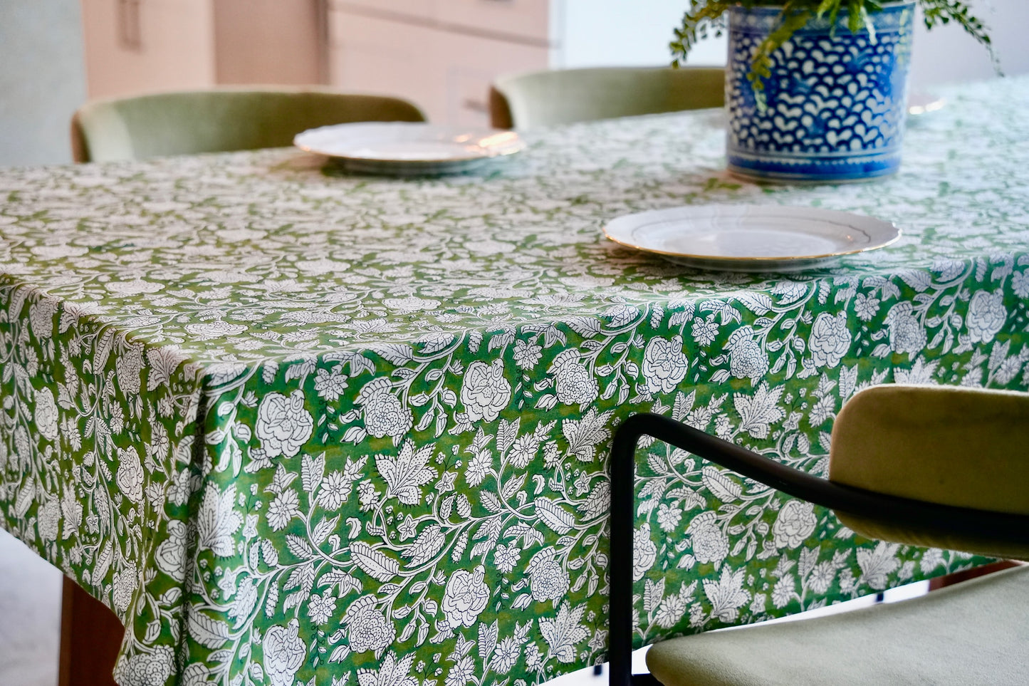 Green Tablecloth & Napkin Set