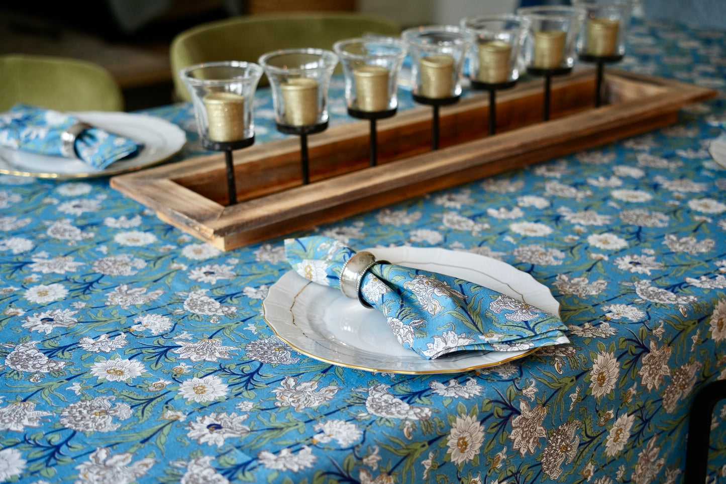 Blue Floral Tablecloth & Napkin Set