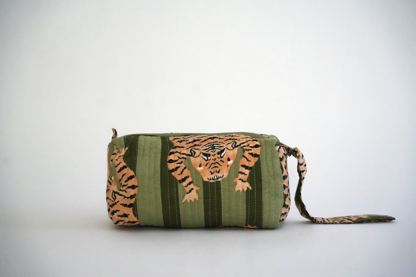 Green Tiger Cosmetic Bag Set