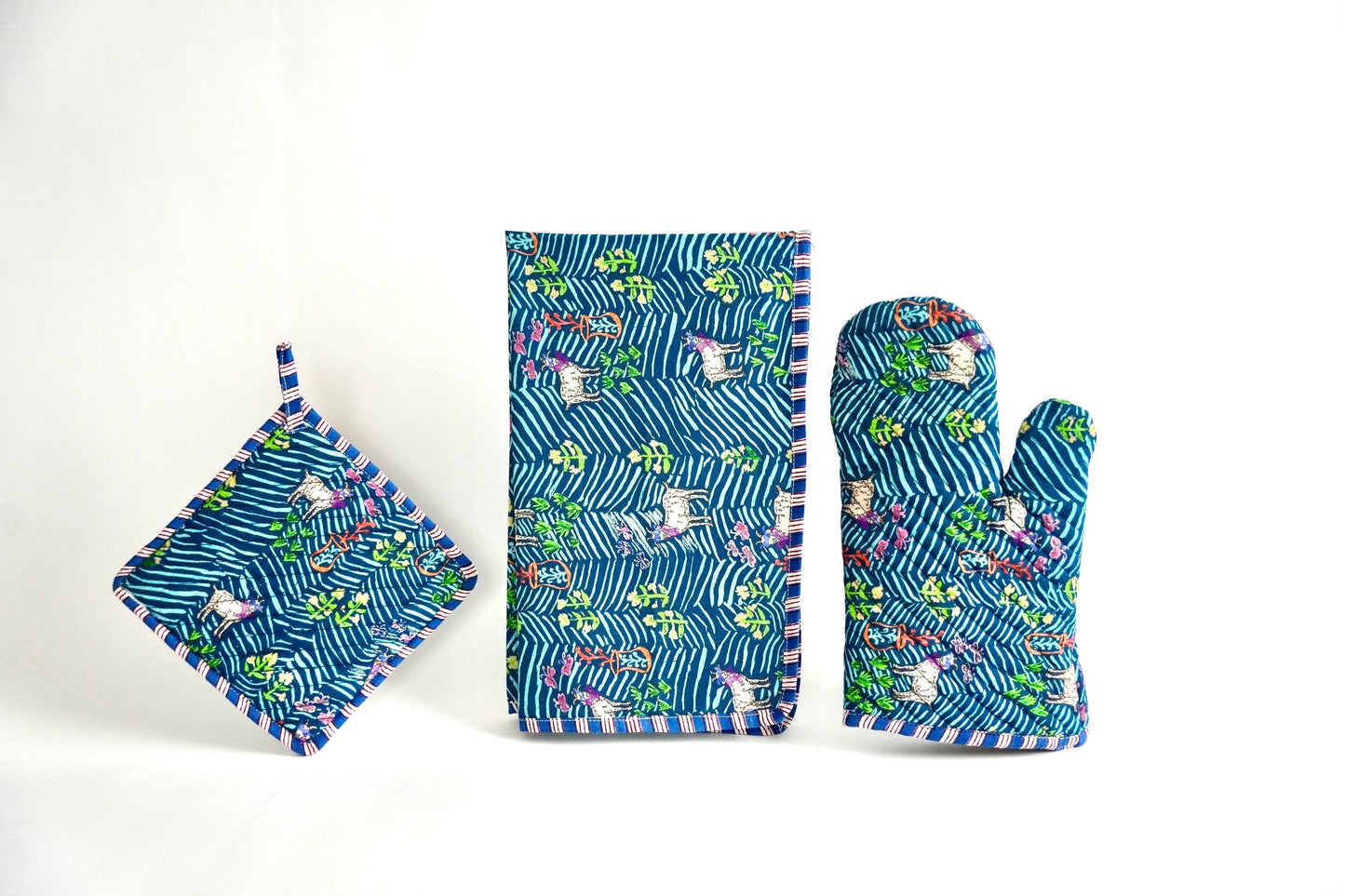 Goat Quilted Oven Mitt