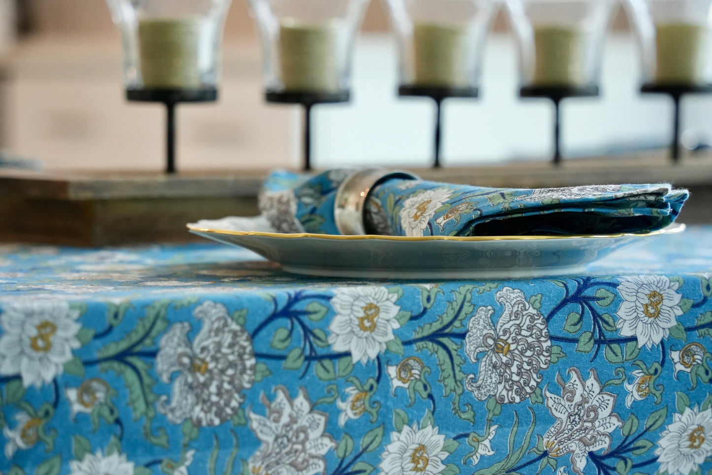 Blue Floral Tablecloth & Napkin Set