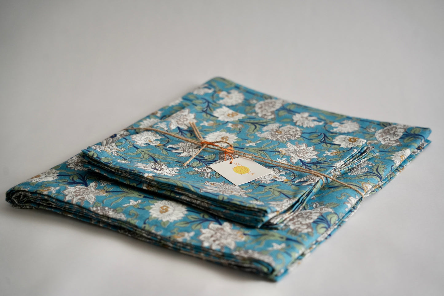 Blue Floral Tablecloth & Napkin Set