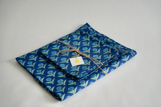 Blue Tablecloth & Napkin Set