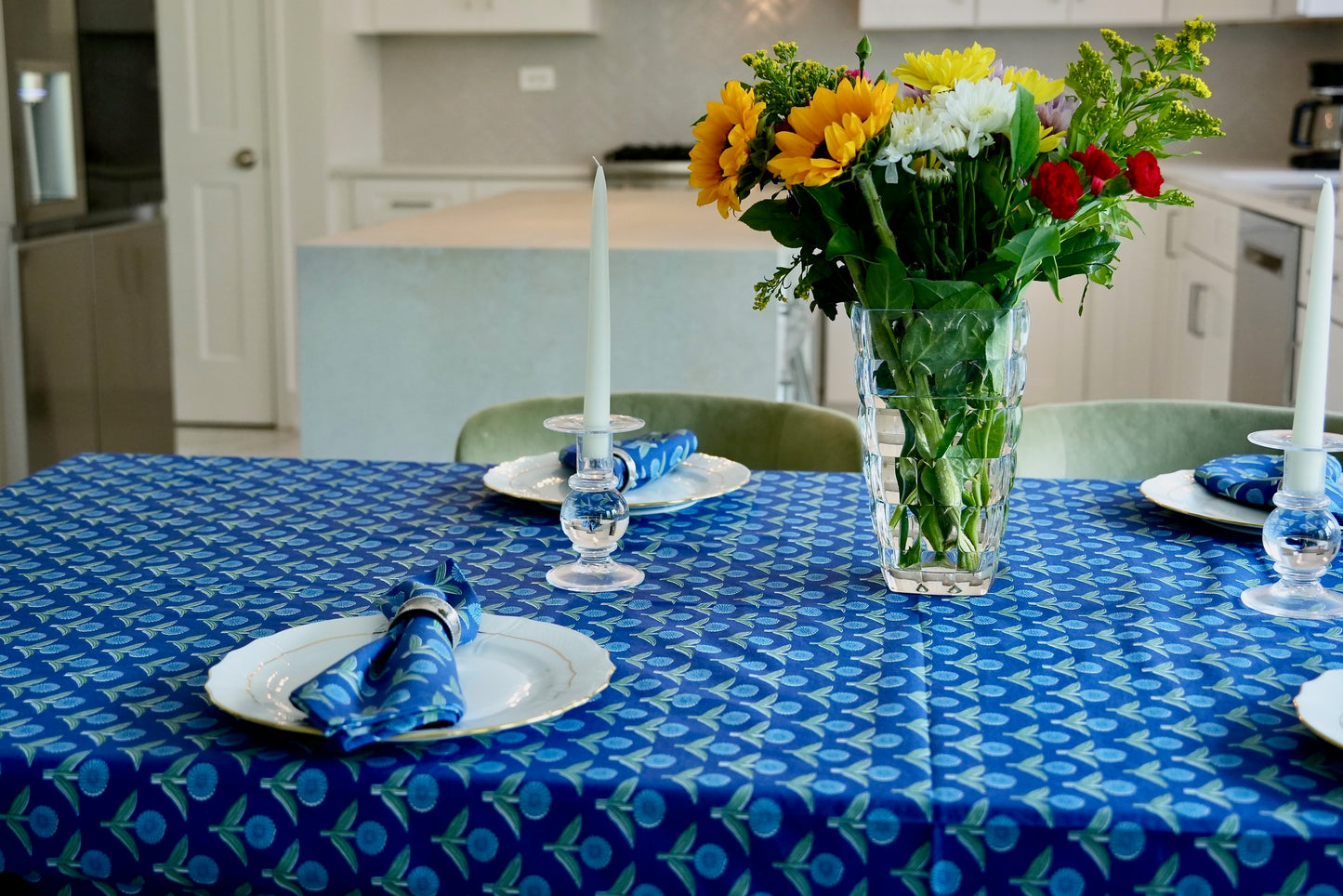Blue Tablecloth & Napkin Set