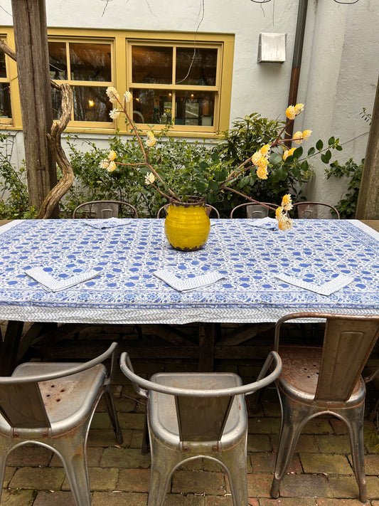Tablecloth & Napkin Set - Blue and White