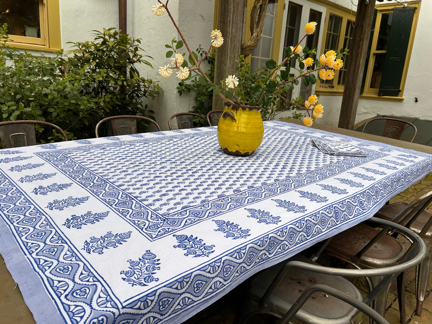 Tablecloth & Napkin Set