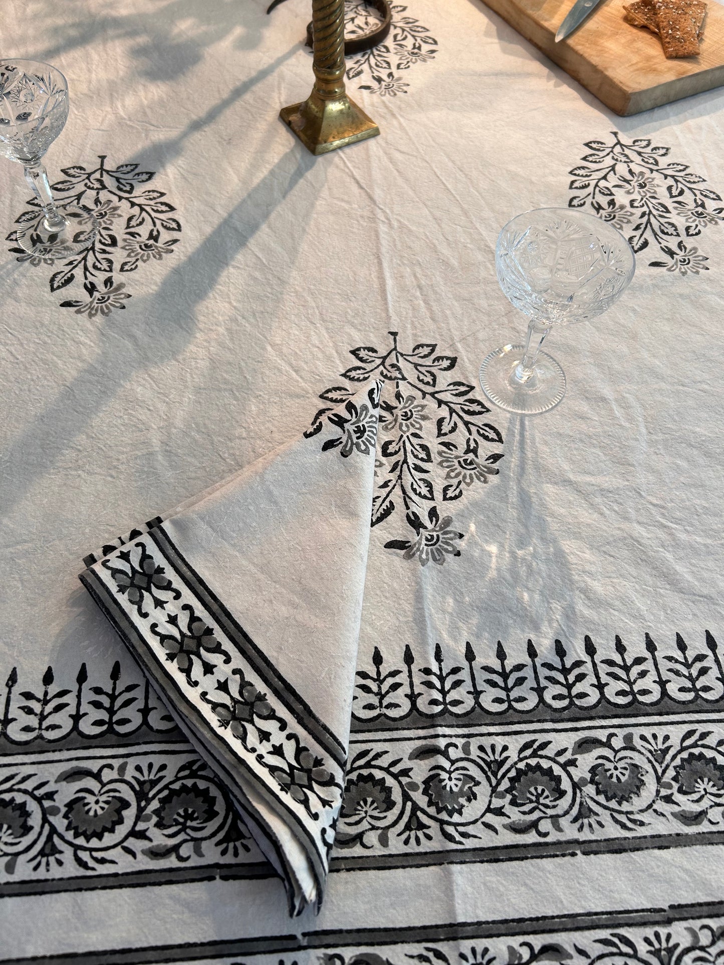 Tablecloth & Napkin Set